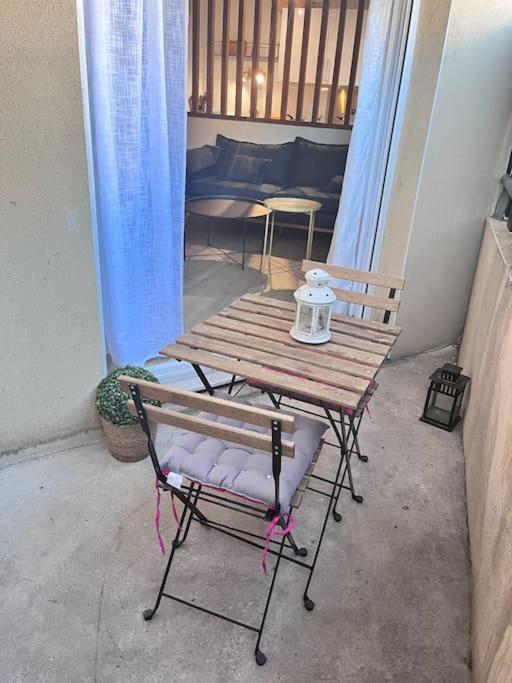 Appartement T3 Proche Remparts Avignon Luaran gambar